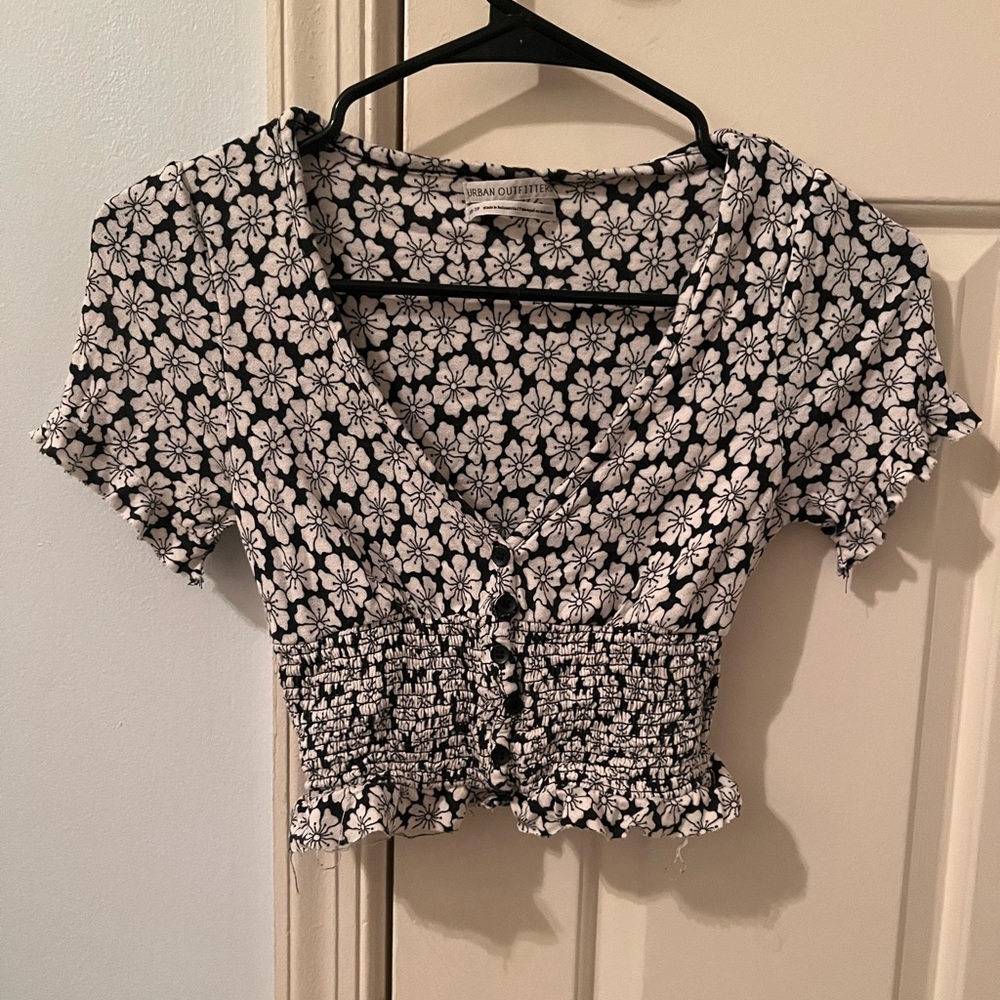 Urban Outfitters cropped black and white floral top